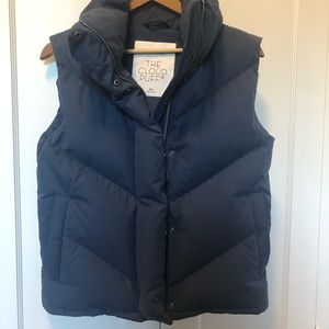 Aritzia Wilfred Cloud Puff Vest